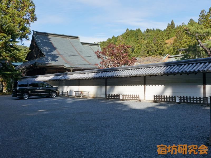 福智院の駐車場