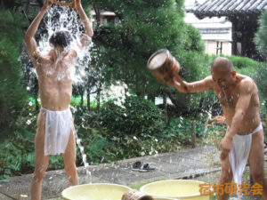 本昌寺の水行