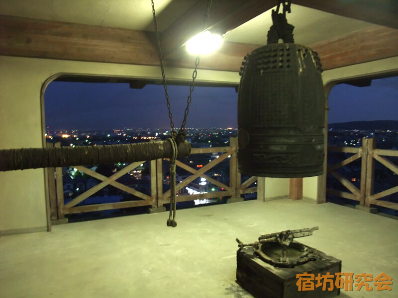 青少年文化研修道場の屋上庭園