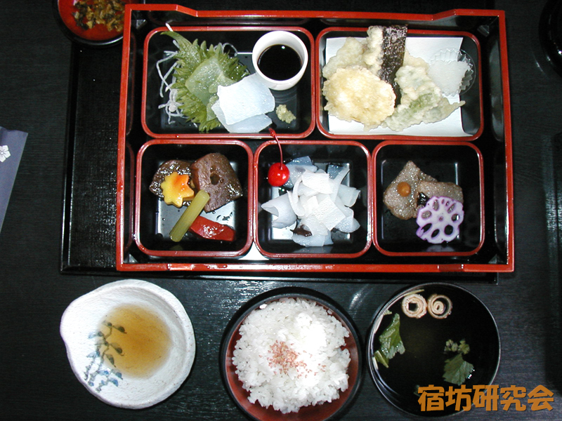 智積院会館茶寮　ききょうのこんにゃく会席