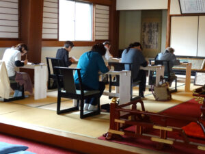 本円寺の写経会