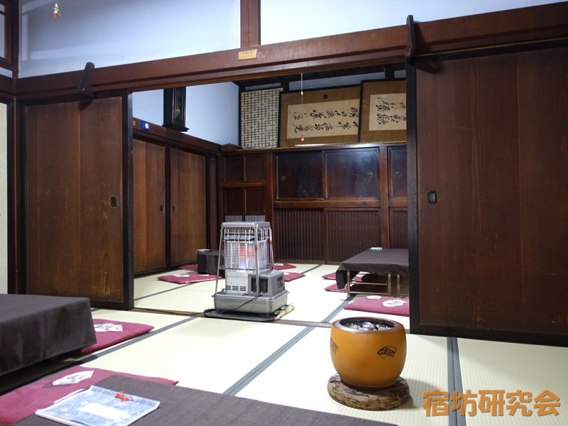 東馬場の室内