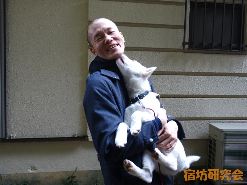 マル住職とほーりー