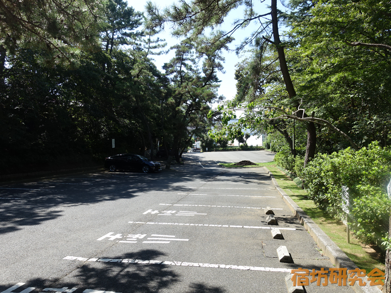 稲毛浅間神社の駐車場