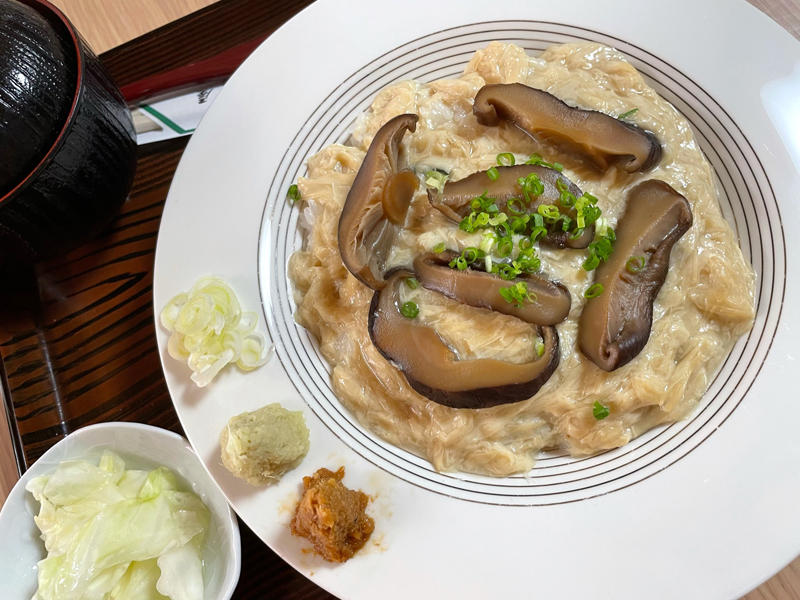 身延山・山田屋旅館の杜露里湯葉丼