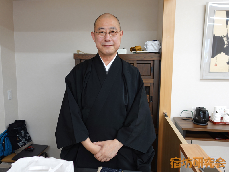 寺茶房日光院の住職