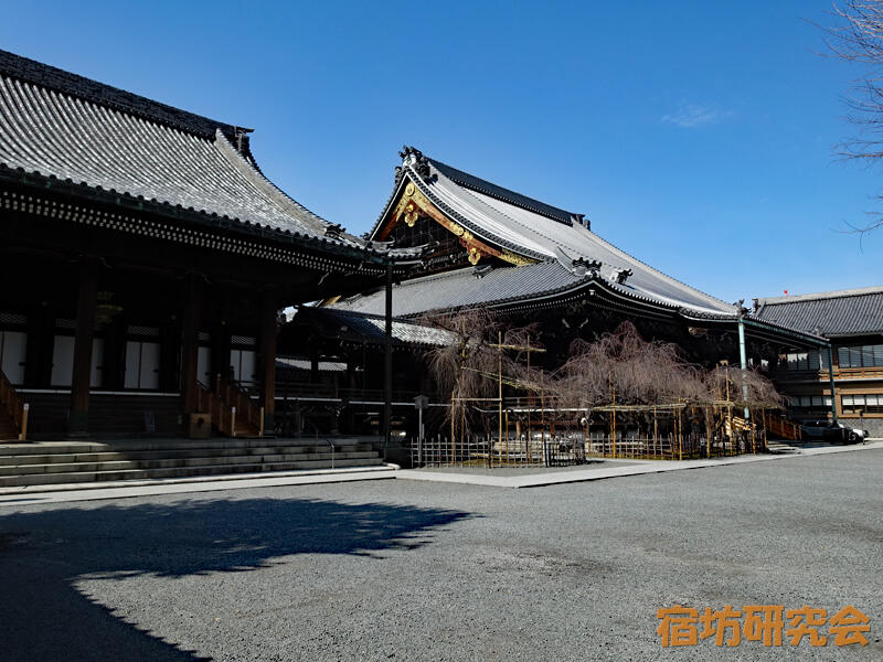 佛光寺の阿弥陀堂と大師堂