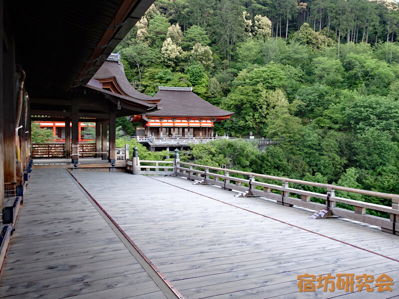 清水寺の舞台（朝）