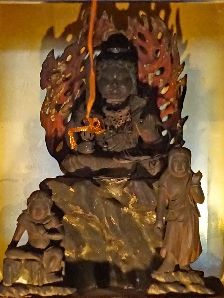 東京・普賢寺の不動三尊